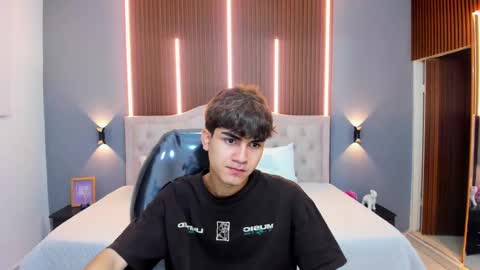 Tommy  online show from October 23, 3:28 am