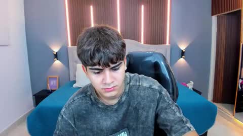 Tommy  online show from November 26, 3:29 am