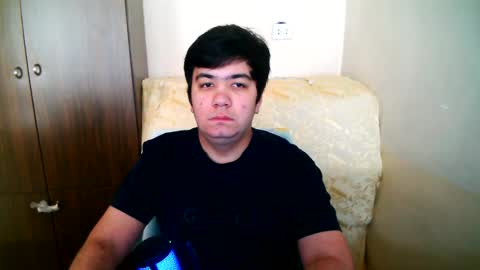 Snapshot of tommy99gg chatting on May 21, 10:44 am tommy99gg online show from May 21, 10:44 am