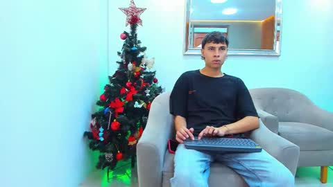 Tommy  Scott online show from November 25, 11:10 am