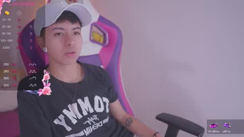 Snapshot of tommy_blue1 chatting on November 6, 3:57 pm Blue online show from November 6, 3:57 pm