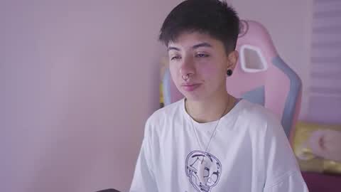 Snapshot of tommy_blue1 chatting on December 3, 12:58 pm Blue online show from December 3, 12:58 pm