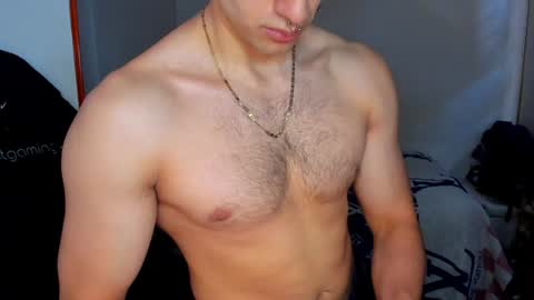 Twitter BreddTommy IG tommy bredd online show from January 19, 4:25 pm