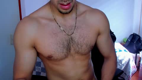 Twitter BreddTommy IG tommy bredd online show from October 19, 7:14 pm