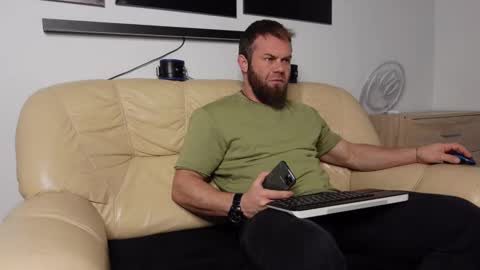  tommy burnzzz  online show from December 5, 4:09 am