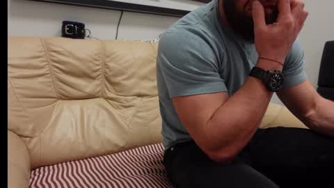  tommy burnzzz  online show from December 9, 3:29 am