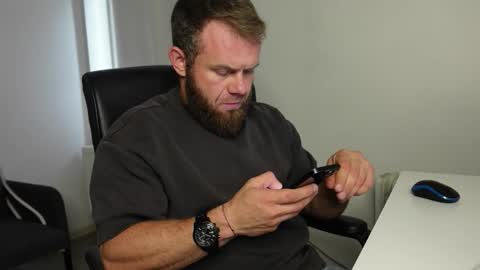  tommy burnzzz  online show from October 6, 10:45 am