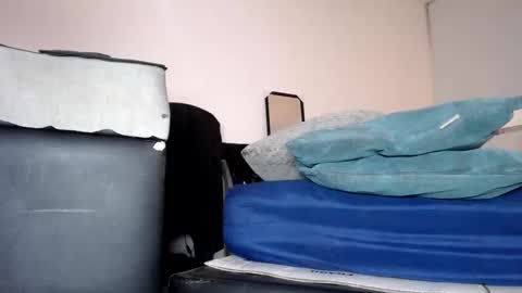 Snapshot of tommy_c0rtez chatting on January 17, 10:01 pm Thomas online show from January 17, 10:01 pm