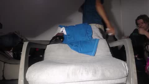 Snapshot of tommy_c0rtez chatting on March 5, 8:53 pm Thomas online show from March 5, 8:53 pm