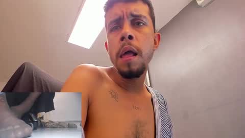 Snapshot of tommy_c0rtez chatting on October 2, 9:11 pm Thomas online show from October 2, 9:11 pm