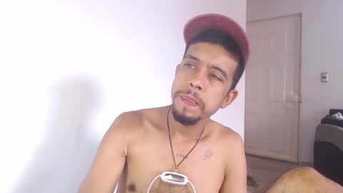 Snapshot of tommy_c0rtez chatting on October 15, 4:07 pm Thomas online show from October 15, 4:07 pm