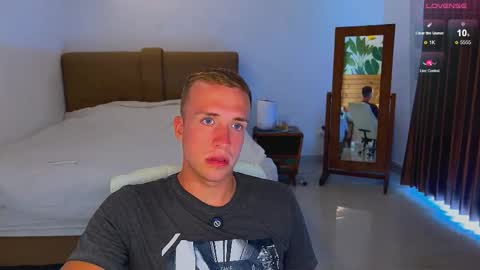 Tommy online show from September 26, 3:43 am