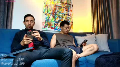 tommy_raym0ndg online show from May 10, 1:22 am
