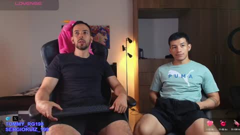 tommy_raym0ndg online show from May 22, 1:50 pm
