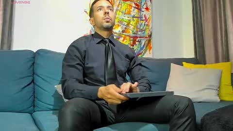 tommy_raym0ndg online show from May 28, 8:28 pm