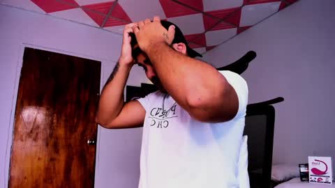 Snapshot of tommy_sccott chatting on January 29, 3:12 am tommy_sccott online show from January 29, 3:12 am