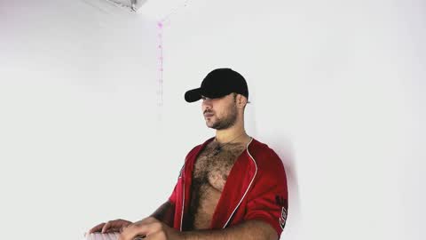 Snapshot of tommy_sccott chatting on October 2, 11:01 pm tommy_sccott online show from October 2, 11:01 pm