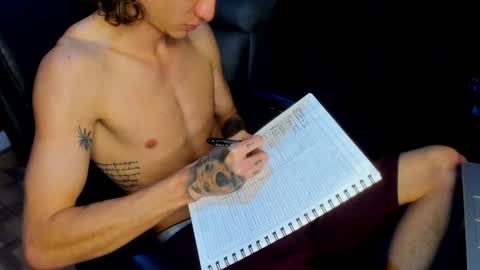 Snapshot of tommy_slater chatting on December 15, 2:52 am Tommy Slater online show from December 15, 2:52 am