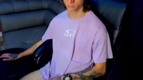 Snapshot of tommy_slater chatting on January 6, 7:02 pm Tommy Slater online show from January 6, 7:02 pm