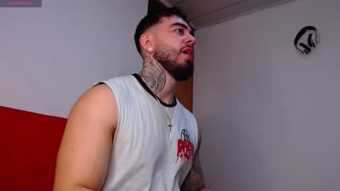 Snapshot of tommyblessd1 chatting on October 29, 5:31 am Steven online show from October 29, 5:31 am