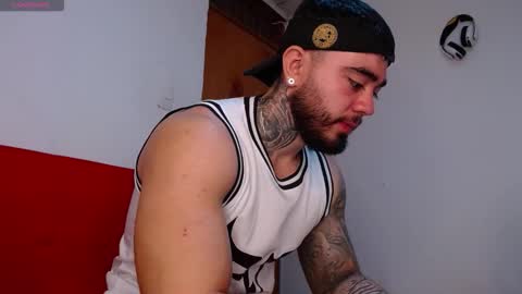 Snapshot of tommyblessd1 chatting on November 8, 1:00 pm Steven online show from November 8, 1:00 pm