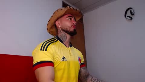 Snapshot of tommyblessd1 chatting on November 10, 6:01 am Steven online show from November 10, 6:01 am