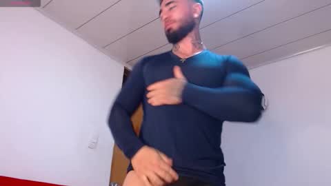 Snapshot of tommyblessd1 chatting on November 24, 5:23 pm Steven online show from November 24, 5:23 pm