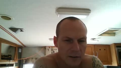 tommygunsfit online show from November 20, 8:08 pm