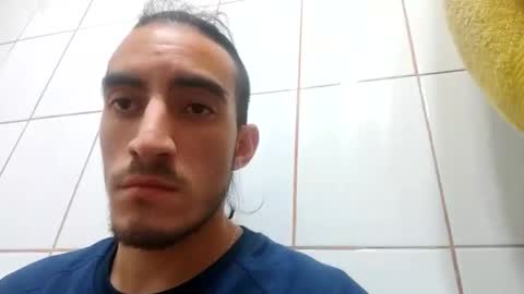 Snapshot of tommypv20 chatting on December 8, 4:35 am Tommy online show from December 8, 4:35 am