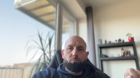 Thomas Fit online show from March 6, 12:12 pm