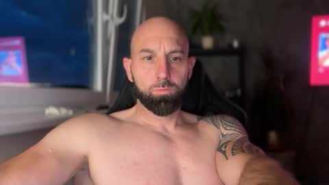 Snapshot of tommyx01 chatting on June 7, 7:50 pm Thomas Fit online show from June 7, 7:50 pm