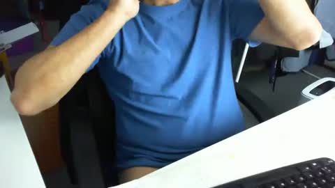 Snapshot of tomtom02029 chatting on November 20, 11:21 am Tom online show from November 20, 11:21 am