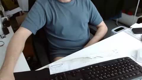 Tom online show from March 19, 3:05 pm