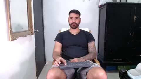 Snapshot of tomy_johnson2 chatting on January 29, 5:45 pm Tomas jhonson online show from January 29, 5:45 pm