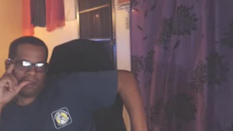 Snapshot of toni2814 chatting on October 15, 2:33 am Antonio online show from October 15, 2:33 am
