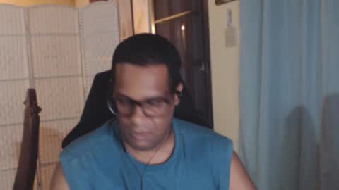 Snapshot of toni2814 chatting on May 8, 2:39 am Antonio online show from May 8, 2:39 am