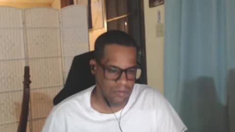 Snapshot of toni2814 chatting on May 20, 2:07 am Antonio online show from May 20, 2:07 am
