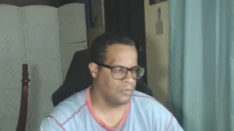 Snapshot of toni2814 chatting on May 30, 2:41 am Antonio online show from May 30, 2:41 am