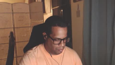 Snapshot of toni2814 chatting on June 2, 2:24 am Antonio online show from June 2, 2:24 am
