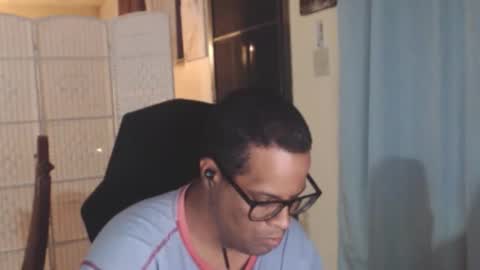 Snapshot of toni2814 chatting on June 7, 2:16 am Antonio online show from June 7, 2:16 am