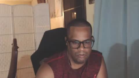 Snapshot of toni2814 chatting on June 13, 2:31 am Antonio online show from June 13, 2:31 am