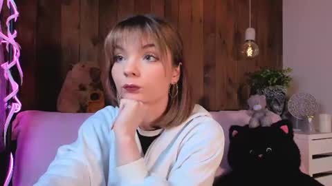 Melissa online show from June 22, 8:17 pm