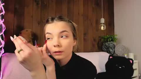 Melissa online show from June 25, 9:08 pm