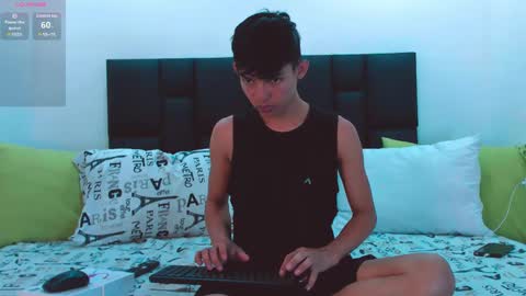 Snapshot of tonny_twink_ chatting on January 31, 4:58 am Tonny online show from January 31, 4:58 am