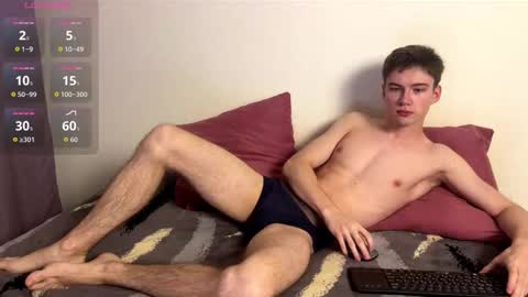 Snapshot of tonrapt chatting on December 1, 1:21 am Ton online show from December 1, 1:21 am