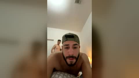 Snapshot of tony751 chatting on July 24, 2:31 am tony751 online show from July 24, 2:31 am