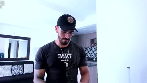 tony muscle1 online show from January 5, 9:14 pm