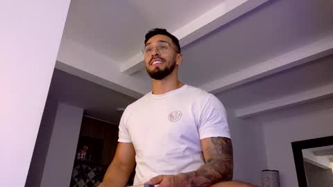 tony muscle1 online show from January 31, 11:25 pm