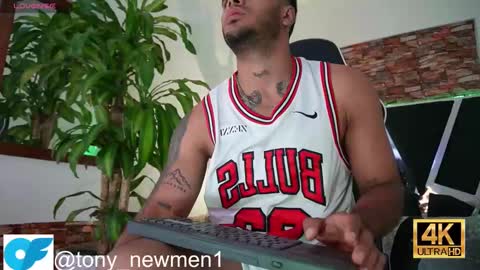 tony online show from December 12, 2:44 pm