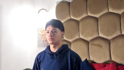 Snapshot of tony_petrov chatting on June 24, 6:01 am tony_petrov online show from June 24, 6:01 am